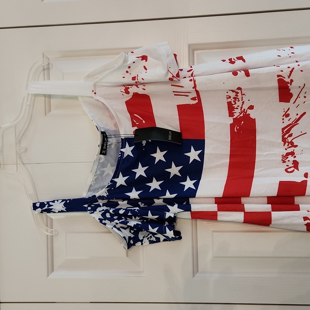 SheilLay Brand, Women's Top, Size Large, beautiful flag , red, white and blue - Picture 3 of 8